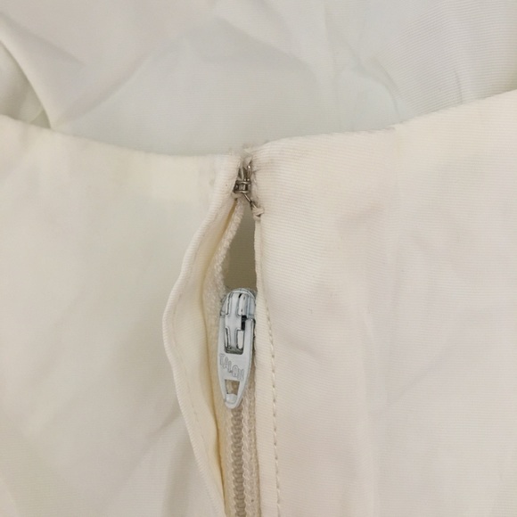 Gorgeous Long White Dress - Picture 3 of 5